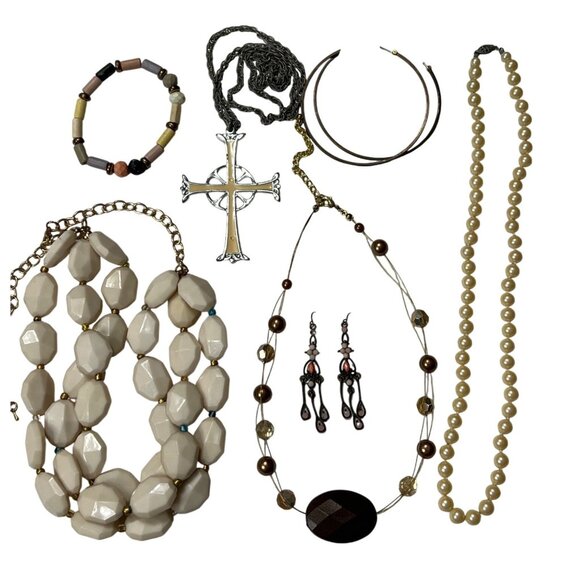 7 Piece WhimsyGoth Mixed Jewelry - Picture 9 of 9